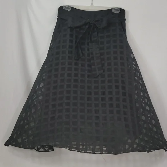 English Factory Red Plaid Organza Fit And Flare Holuday Skirt - Picture 12 of 15